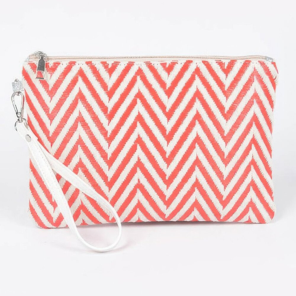Faux Straw Pouch Bag
